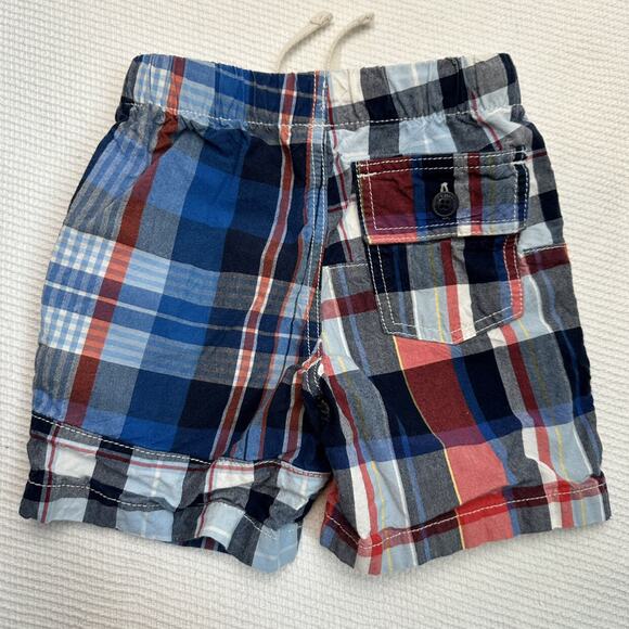 Gap Plaid Shorts - Picture 2 of 3